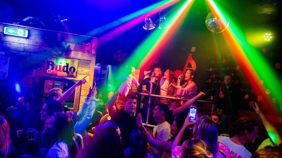 Karaokebar Ameezing Eindhoven Eindhoven afbeelding 2